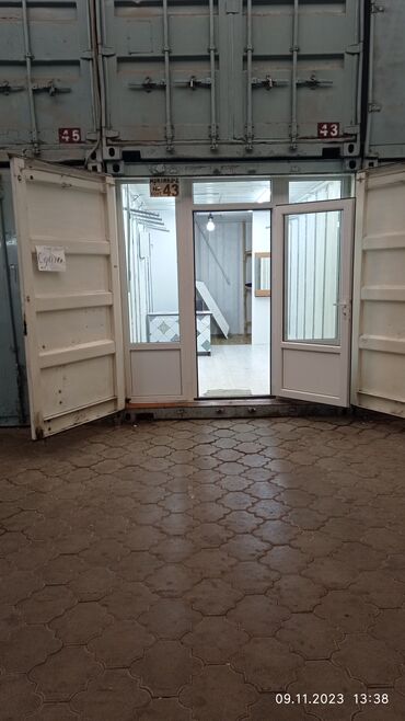 дом для большой компании: Сдаю контейнер на р- к Алкан- Базары, проход Арктика-2 контейнер 43