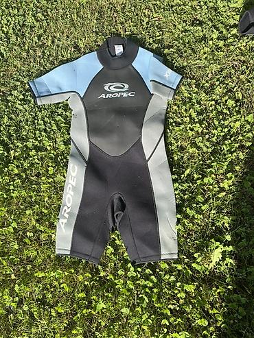 Картины: Картина «Горная речка» в раме - Жанр: пейзаж. На полотне изображены — 8