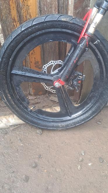 velosiped aksesuarı: Qara-qırmızı rəngli BMX tipli velosipetdir!velosipet problemi yoxdur — 2