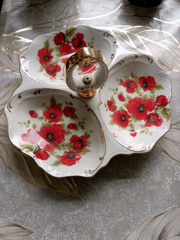 силиконовая форма: Porcelain 4 bölməli servis qabı - Material: farfor/porcelain -