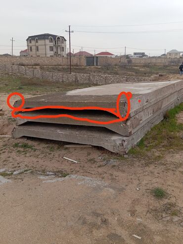 beton panel: 3 eded beton panel uzunu 6m Eni 3 m 1 ededi 18 kv Qiyməti 600 man (3)
