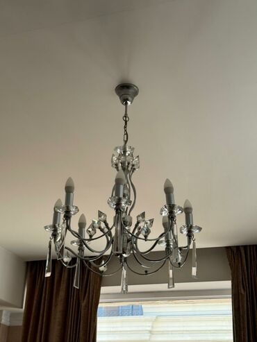 ağ şekil: Çılçıraq, 8 lampa, Metal