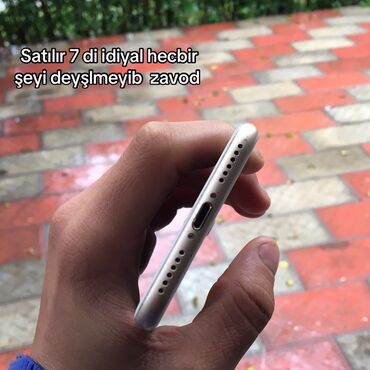 Apple iPhone: IPhone 7, Gümüşü, Barmaq izi — 2