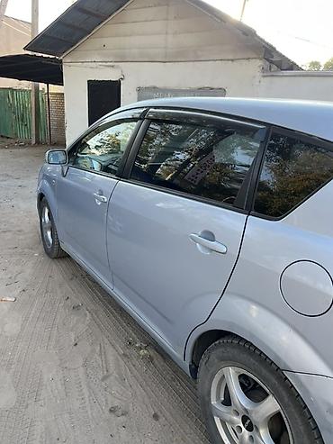 toyota mark 1: Toyota Corolla Verso: 2008 г., 2.2 л, Механика, Дизель, Минивэн — 4