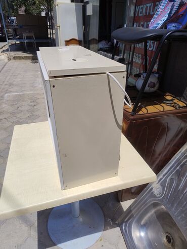 Akvariumlar: Dördbucaq akvarium, Balıqlarla birlikdə, 10 l — 11