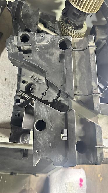 Панели, обшивки: BMW X5 (E53), авто запчасти Салонные детали ходовой частьАбс блоки — 26