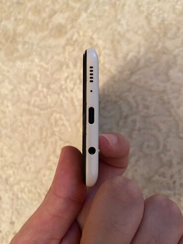 samsung a30 qiymeti: Samsung Galaxy A30s, цвет - Белый, Отпечаток пальца, Две SIM карты