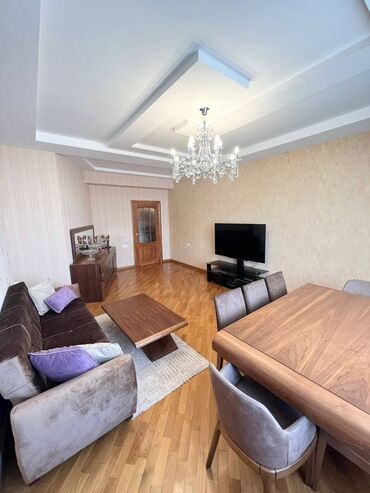 Yeni tikili: 3 otaqlı, Yeni tikili, 112 kv. m — 2