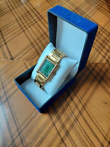 təbii sac satışı: Cartier Tank üslublu qol saatı - Korpus: düzbucaqlı forma, qızılı — 3