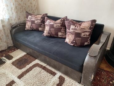продам кресло кровать: Диван-кровать, цвет - Черный, Б/у