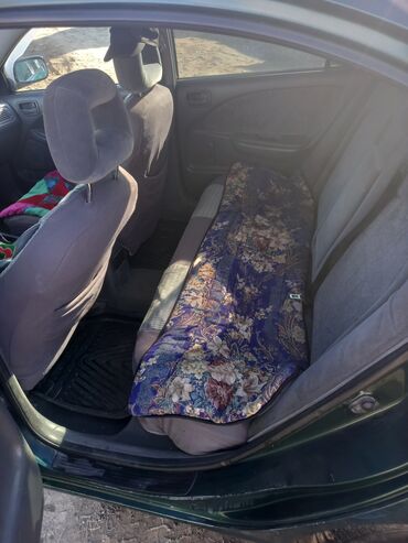 Toyota: Toyota Avensis: 2000 г., Седан — 7