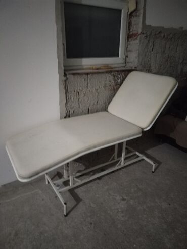 postolje za stolice: Upotrebljenо, Pokupiti na licu mesta