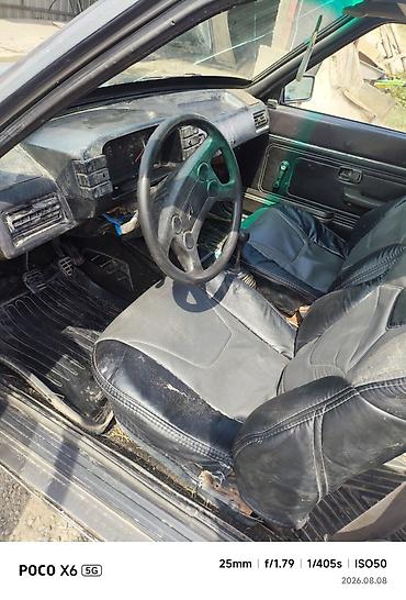 92: Audi 80: 1985 г., Механика, Седан — 2