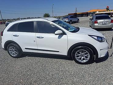 audi q6: Kia Niro: 2018 г., Гибрид, Кроссовер — 4