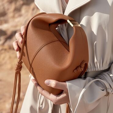 кожанный портмоне: Сумка французского бренда Polene Beri Textured Leather Camel Кожана