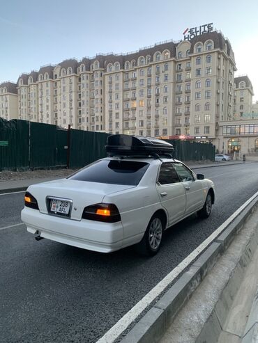 Nissan: Nissan Laurel: 2002 г., 2 л, Автомат — 5