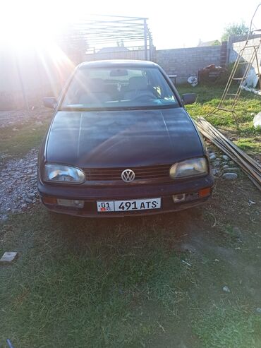 продаю гольф 3: Volkswagen Golf: 1993 г., 1.8 л, Механика, Бензин, Хетчбек
