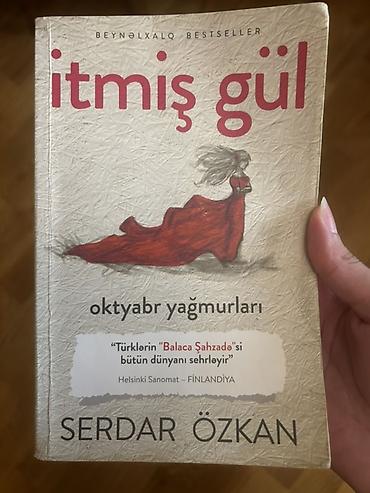 Kitab: “İtmiş gül: Oktyabr yağmurları” Metro içi çatdirilma lalafo.az -da Kitab: “İtmiş gül: Oktyabr yağmurları” Metro içi çatdirilma