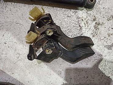 levo krilo golf 4: PEDALA GASA ZA FORD FOCUS, TOURNEO CONNECT, TRANSIT CONNECT OD 1998 — 1