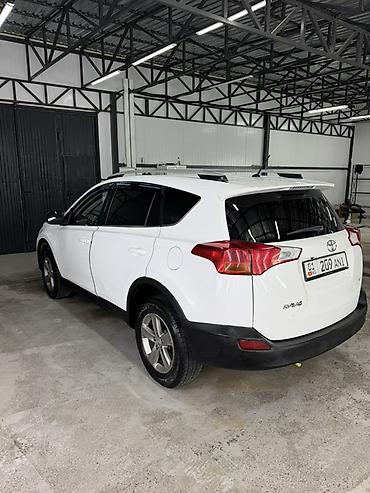 тайота и: Toyota RAV4: 2014 г., Бензин, Кроссовер — 4