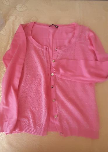 Digər qadın geyimləri: Bir neçə müxtəlif dizaynlı qadın köynəkləri təqdim olunur. Birincisi — 4