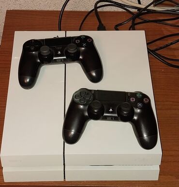 playstation 3 oyunlari: Ps4 Fat 1 terabayt proşivka model Tam ideal vəziyyəttədir. Heç bir