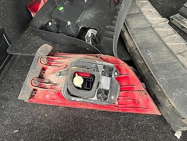 tabla u autu: STOP LAMPA ZA VOLKSWAGEN PASSAT B7 | Stop lampa za Passat B7 Karavan — 1
