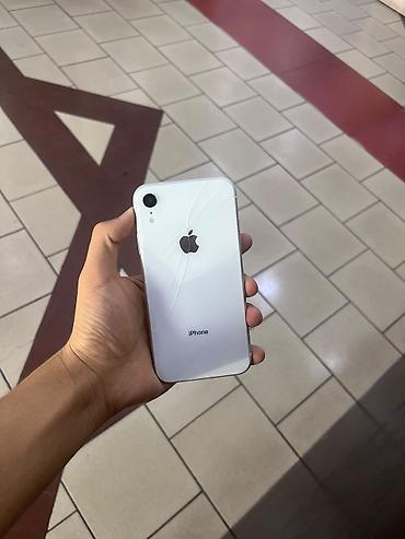 IPhone Xr, Б/у, 128 ГБ, White Titanium, Защитное стекло, Чехол, 75 %