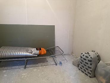 Həyət evləri və villaların satışı: Bayılda kupçalı təmirli 2 otaqlı ev satılır.Videosunu wp-da göndərə — 3