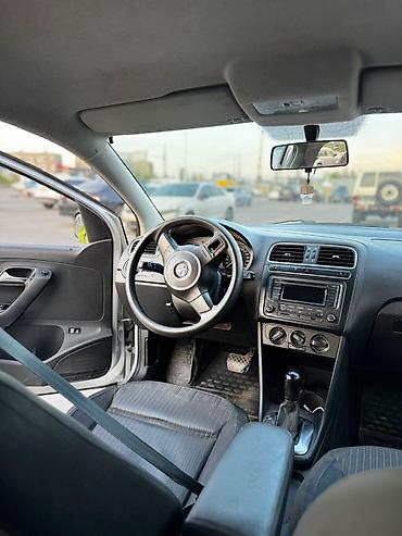 полироль авто: Volkswagen Polo: 2010 г., 1.6 л, Автомат, Бензин, Седан — 7