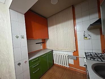 сдаю с подсилением: 4 комнаты, 8 мкр Собственник, Семейным, С мебелью полностью — 10