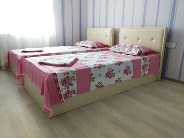 Günlük kirayə evlər: 100 kv. m, 3 otaqlı — 18