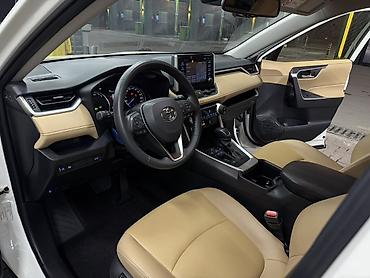 Toyota: Toyota RAV4: 2022 г., 2.5 л, Автомат, Гибрид, Кроссовер — 9