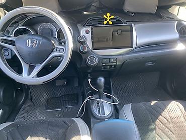 хунчи авто: Honda Fit: 2010 г., 1.5 л, Автомат, Бензин, Хэтчбэк — 5