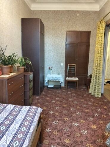 Uzunmüddətli kirayə mənzillər: Xətai Rayonu NZS Qəsəbəsi Babək Prospekti Gəncə Mərasim Evi 2 otaq — 7