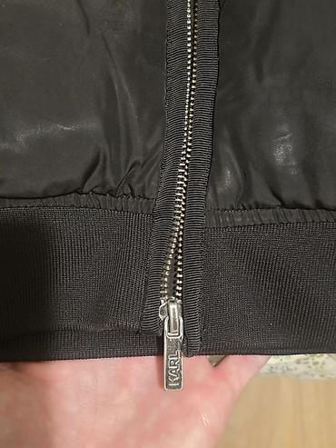 bomber kurtka: Kurtka, Bolonka, Qış, Karl Lagerfeld — 4