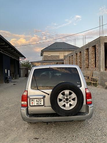 фендера: Mitsubishi Pajero: 2003 г., 3 л, Автомат, Газ, Внедорожник — 5