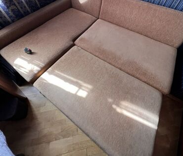 двухместный диван раскладной: Бурчтук диван, түсү - Алтын, Колдонулган