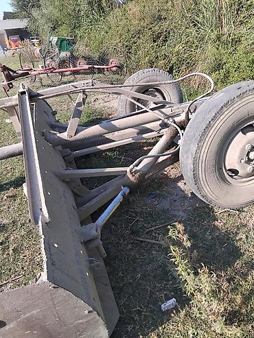 Torpaq planlayıcı-sürütmə bıçağı (traktor üçün qoşqu tipli) - Tip lalafo.az -da Torpaq planlayıcı-sürütmə bıçağı (traktor üçün qoşqu tipli) - Tip