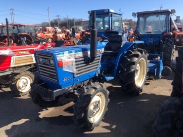 сини трактор: Продается японский трактор Исеки ТЛ2300 в пути. Идеальное состояние