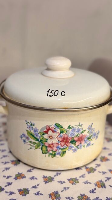 Наборы посуды: Продаю: 1. Сковорода-вок чугунная -1500(идеальное состояние) 2 — 8