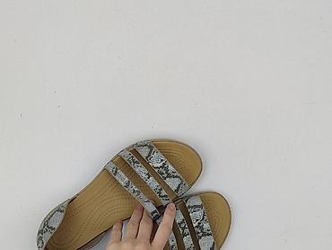 ccc crocs klapki: Crocs, Sandały damskie, rozmiar 38 — 8