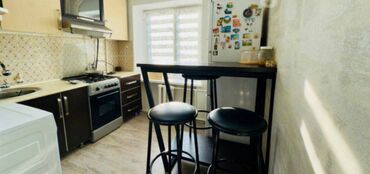 долгосрочная квартира бишкек васток 5: 2 комнаты, 45 м², Индивидуалка, 3 этаж, Евроремонт