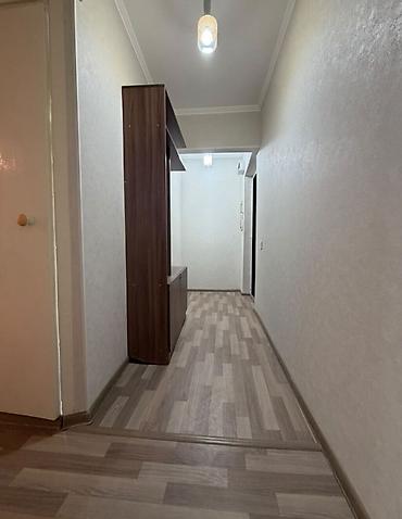комната 1: 1 комната, 32 м², Дордой Плаза ТРЦ 104 серия, 1 этаж, Свежий ремонт — 4