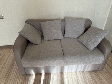 скубка мебели: Модульный диван, цвет - Бежевый, Б/у