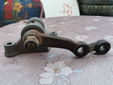 Auto delovi: Nosač spona Lada 7 Riva br. 1 i 2. Polovno, očuvano, sa ležajevima — 5