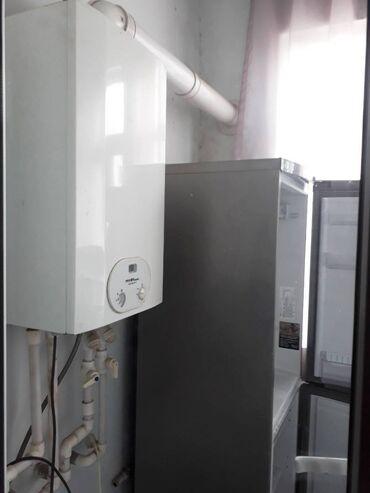 Uzunmüddətli kirayə mənzillər: 20 yanvar metrosu yaxınlığı 5 mərtəbəli binanın 4-cü mərtəbəsi ümumi — 16