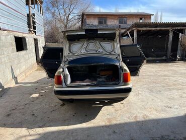 талас ауди: Audi 100 C4 седан, золотистый металлик Основные особенности: - Кузов