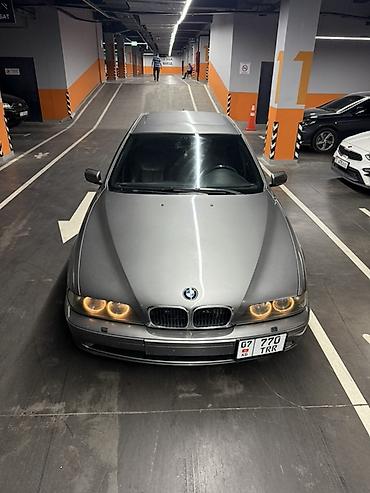 шестерка: BMW 530: 2002 г., 3 л, Механика, Бензин, Седан — 2