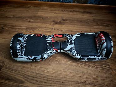 gira: Özünü balanslaşdıran smart skuter (hoverboard) satılır. Korpus — 1